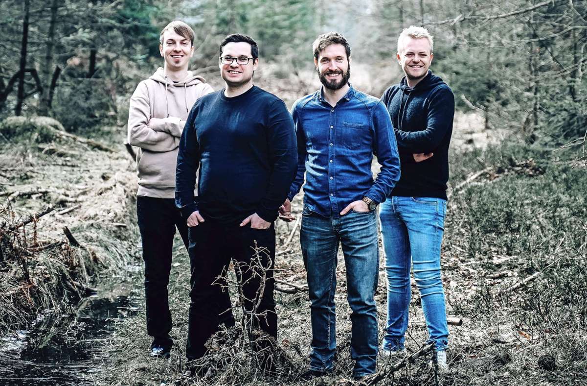 Die vier Musiker von „From Ashes“ freuen sich auf das Heimspiel (von links): Philipp Kern, Dennis Schwob, David Heieck und Jonas Kern. Foto: Jonas Kern