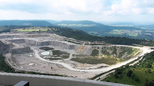 Wie groß soll die Erweiterungsfläche des Steinbruchs sein? Darüber wird in Dotternhausen gestritten. Foto: BI Pro Plettenberg