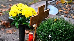 In Burladingen ließ im Mai ein Unbekannter ein Grab entfernen. Foto: dpa/Roberto Pfeil