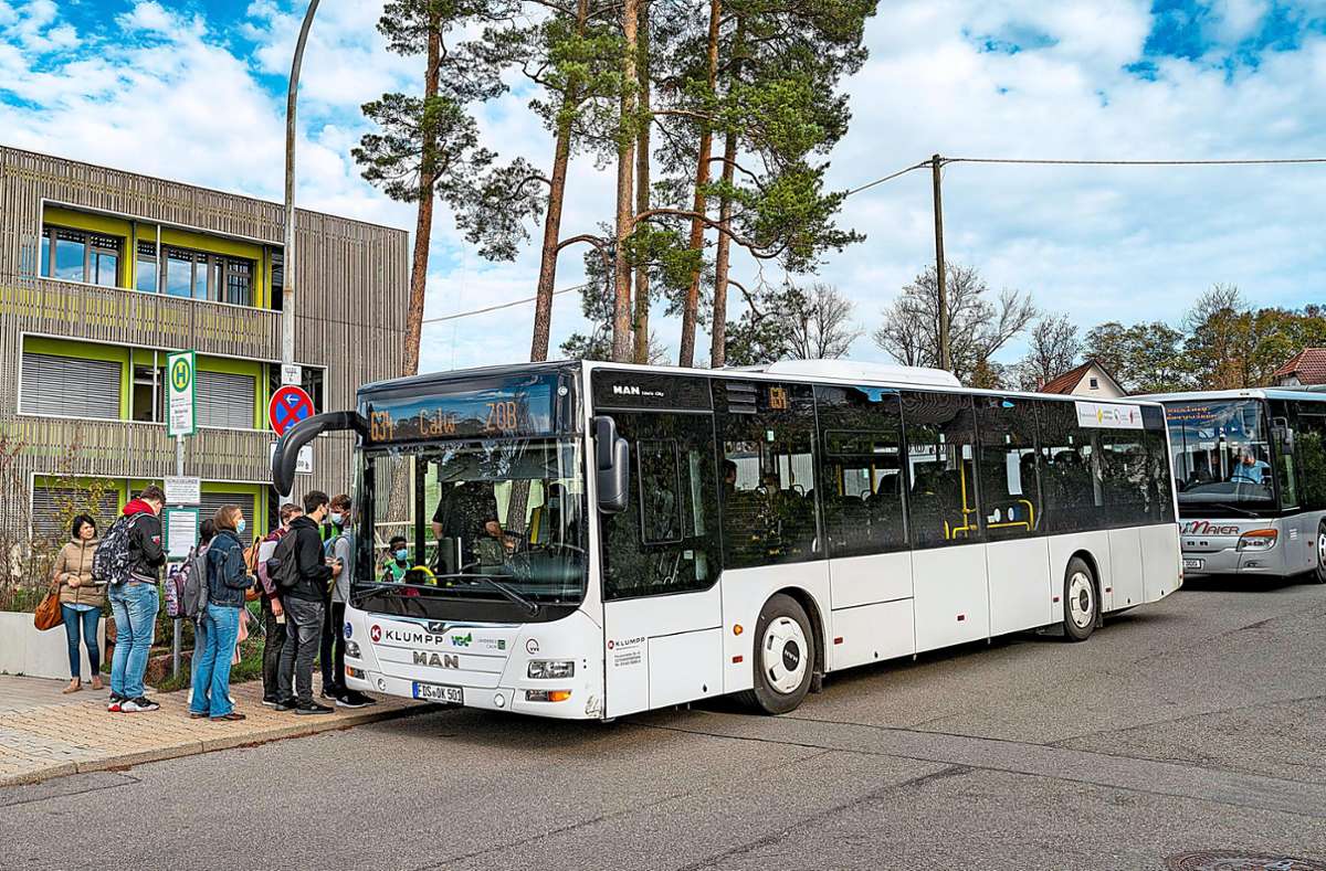 Der Busverkehr, besonders die Schulbusse sorgen aktuell für mächtig Ärger. Foto: Thomas Fritsch