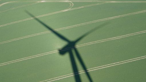 Ein in Starzach geplanter Windpark hätte für viele Starzacher Bürger seine Schattenseiten. (Symbolfoto) Foto: Marcus Brandt/dpa/Marcus Brandt