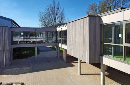 Die Lindenrainschule in Ebhausen wird zu einer modernen Schule mit großzügigen und digitalen Klassenzimmern umgestaltet. Foto: Schuler