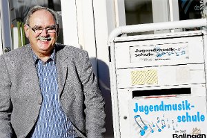 Josef Lohmüller, Leiter der Jugendmusikschule Balingen, freut sich auf neue – erwachsene – Schüler. Foto: Maier