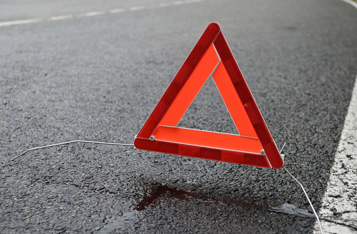 Unfall in Rottweil: Hoher Sachschaden und leichte Verletzung bei Zusammenstoß