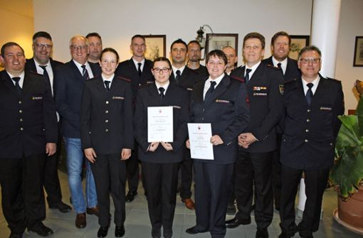 Bei der Freiwilligen Feuerwehr Nagold wurden im Rahmen der Hauptversammlung langjährige Mitglieder geehrt. Foto: Angela Baum