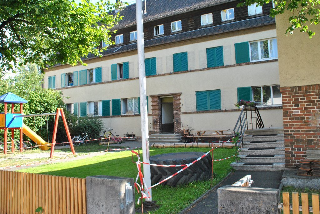 Auf das Asylbewerberheim in der Balinger Beckstraße wurde vermutlich ein Anschlag verübt. Zu einem Brand kam es jedoch nicht. Foto: Ungureanu