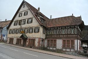 Auch der Stand für die Pläne rund um den  ehemaligen Klostergasthof Hotel Sonne-Post war Thema bei der Fragerunde des Gemeinderats.   Foto: Braun
