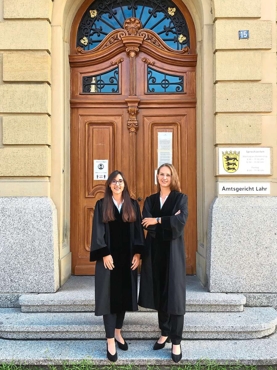 Julia Villing (links) und Raffaela Sinz sind neu am Amtsgericht. Foto: Gericht