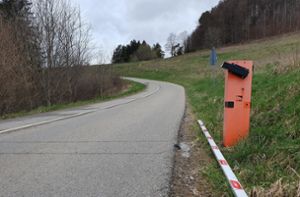 Die Verbindungsstraße zwischen Bol und Langenwand ist wieder schrankenlos. Ein Unfallgeschehen schließt die Stadtverwaltung aus. Foto: Roth/Roth