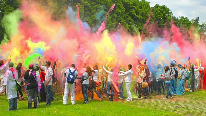 Das Schwenninger Holi Colour Festival wird zu Holi Gaudy