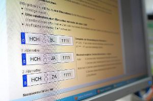 HCH-Autokennzeichen mit Wunschziffern- und zahlen per Internet vorbestellen, das soll demnächst möglich sein.   Foto: Stopper