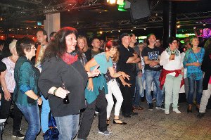Für begeisterungsfähige Oldie-Fans war die Musiknacht ein Fest. Fotos: Gurski Foto: Schwarzwälder-Bote