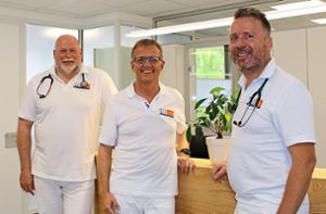 Andreas Fiebach (links) verstärkt seit April die Praxis von Dieter Erath (Mitte) und Lutz Lochmann. Foto: Alt