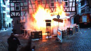 12. Februar: Wurstbude auf Pferdemarkt brennt ab