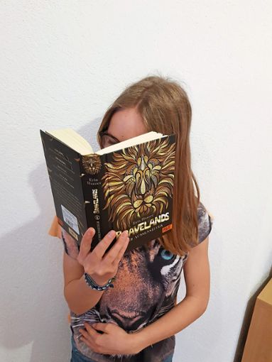 Vertieft in ein Buch ist Svenja Bogenschütz.  Foto: Privat Foto: Schwarzwälder Bote