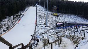 Die Qualifikation für den Heim-Weltcup der Skispringer in Titisee-Neustadt ist am Freitag abgesagt worden. Foto: nil/jb