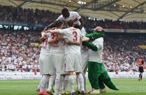 Grenzenloser Jubel: Der VfB fährt den nächsten Sieg ein. Foto: Getty