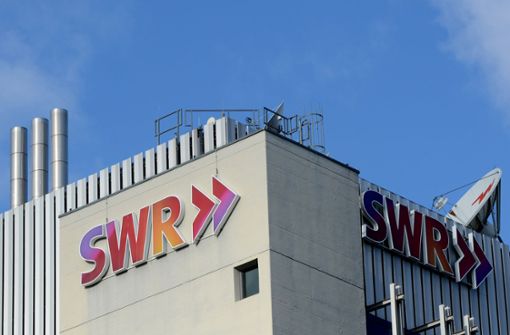 Das Funkhaus des Senders SWR, der verschiedene Radio- und Fernsehprogramme in Baden-Württemberg ausstrahlt. (Archivbild) Foto: dpa/Franziska Kraufmann
