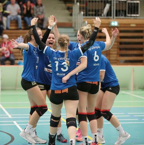 Jubel und Erleichterung bei den Volleyball-Damen des TV Villingen. Foto: Roger Müller