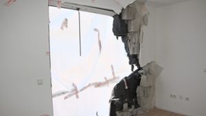 Sanierung am zerstörten Blumberger Haus 