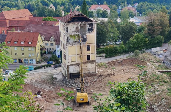 Brauerei-Areal Oberndorf: Der Abriss des Sudhausturms hat begonnen
