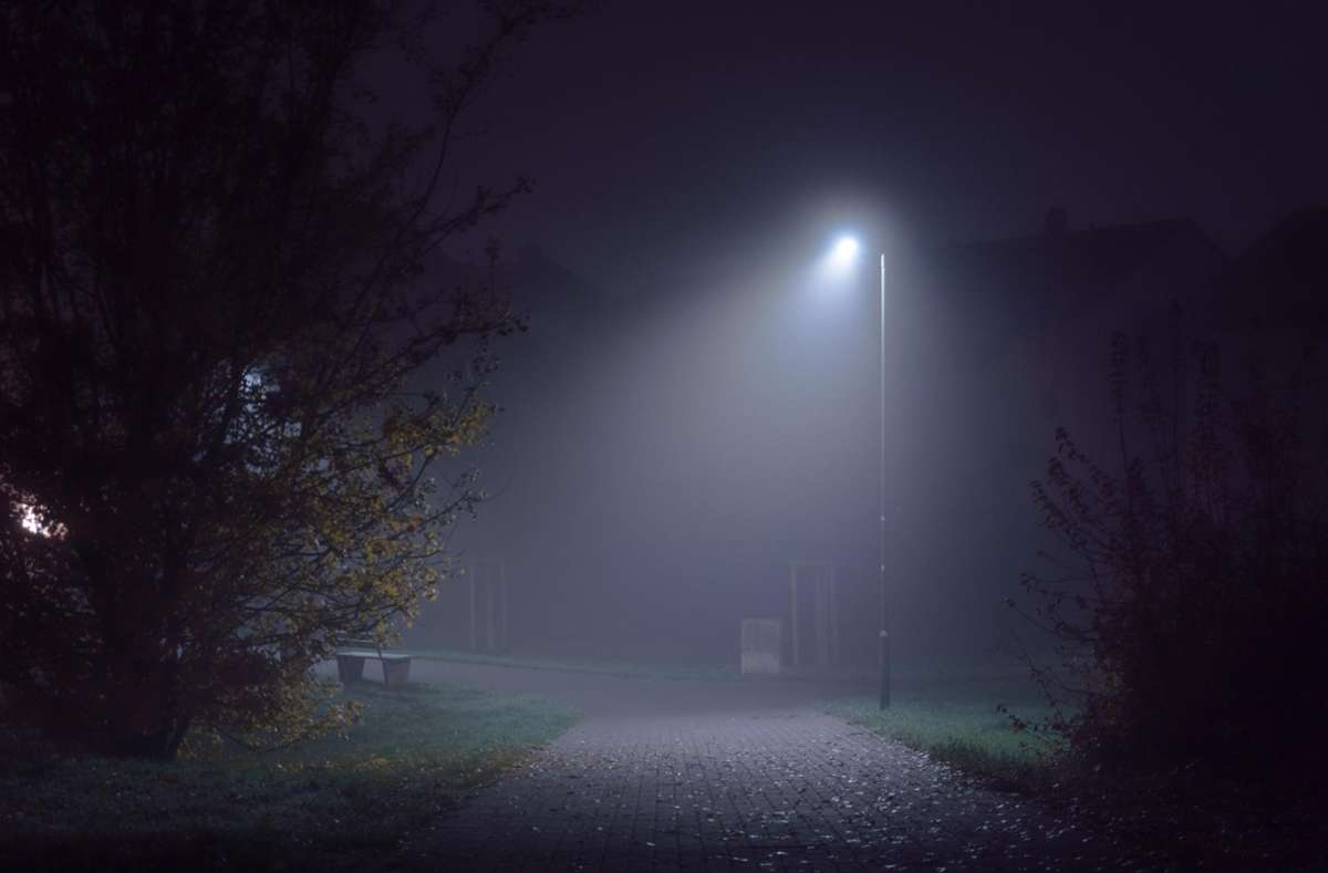 In vielen Kommunen wird das Licht zeitweise ausgeschaltet – Jettingen erteilt dem eine Absage. Foto: © Anselm – stock.adobe.com