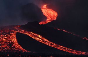 Lava strömt vom Vulkan Pacaya. Foto: AFP/JOHAN ORDONEZ