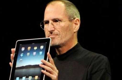 Steve Jobs mit den iPad. Foto: Achim Helbig