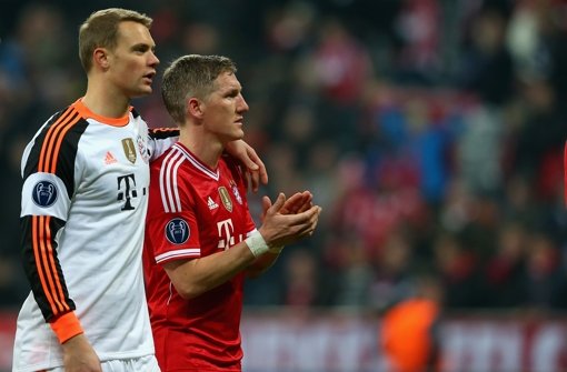 Manuel Neuer (links) und Bastian Schweinsteiger freuen sich über den Einzug der Bayern ins Champions-League-Viertelfinale. Foto: Bongarts