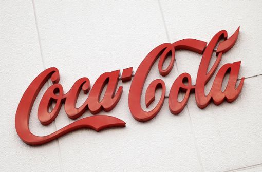 Der Getränkekonzern Coca-Cola will seine Recyclingquote in Deutschland erhöhen. (Symbolbild) Foto: imago images/Future Image/Christoph Hardt via www.imago-images.de