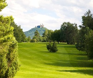Die Golfanlage auf dem Hagelwasen in Hechingen ist ein idyllisches Fleckchen. Nun soll ein neuer Speicherteich die Anlage bereichern.  Foto: Golfclub