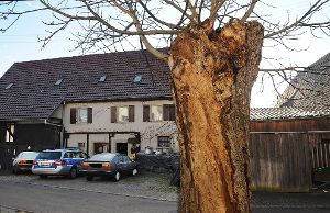 In diesem Haus am Weitinger Sonnenberg wurde die 73-jährige Frau von ihrem Mann im Schlaf erwürgt. Foto: Archiv: Hopp