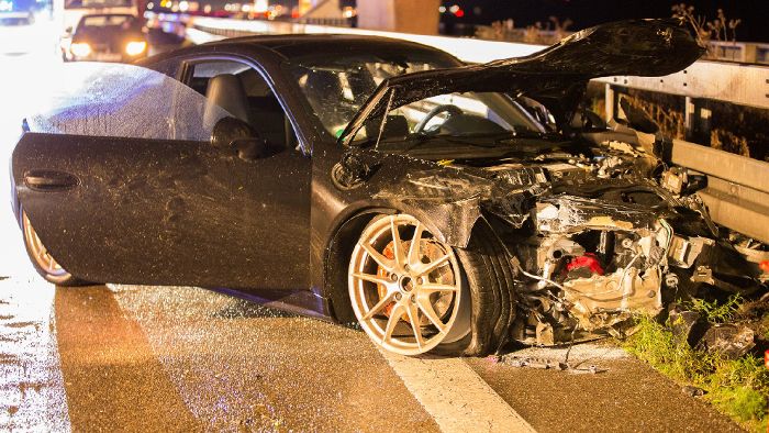 Eine Schwerverletzte bei Porsche-Unfall