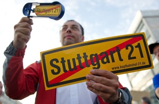 Auch in Rottweil wird gegen das Bahnprojekt Stuttgart 21 demonstriert. (Symbolfoto) Foto: dpa