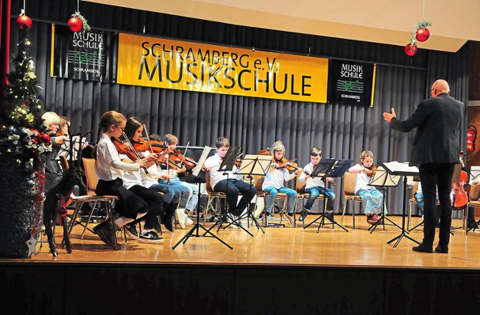 Konzert der Musikschule: Nach Corona: Da strahlt auch der Nikolaus