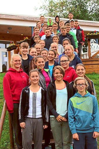 Jeweils vier Teams zogen bei den Juniorinnen und Junioren in die Endrunde der WTB-Meisterschaften ein, die in Calw ausgetragen wurde.Volkmann Foto: Schwarzwälder-Bote
