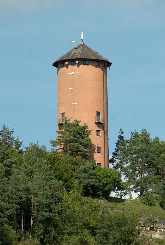 Am Wasserturm soll eine Gedenkstelle für Opfer der Hexenverfolgung entstehen. Foto: Hopp Foto: Schwarzwälder Bote