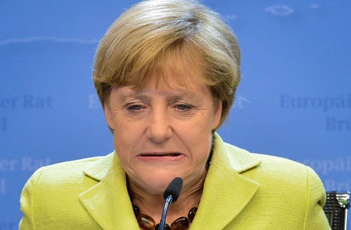 Ob sich Bundeskanzlerin Angela Merkel tatsächlich einen Eimer Eiswasser über den Kopf schüttet? Wer die verrückte Ice Bucket Challenge schon bestanden hat... Foto: dpa