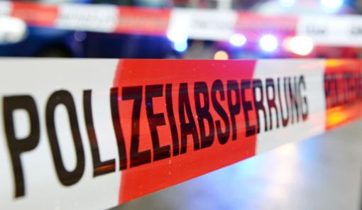 Die Reifen mehrerer Autos haben Unbekannte am Wochenende in Rottenburg beschädigt. Die Polizei ermittelt. (Symbolbild) Foto: Schwarzwälder Bote