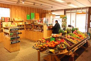 Um ihr Sortiment regionaler Produkte vergrößern und das eigene Gemüse ansprechender präsentieren zu können, will die Gärtnerei Brobeil den Hofladen vergrößern. Foto: Schnurr