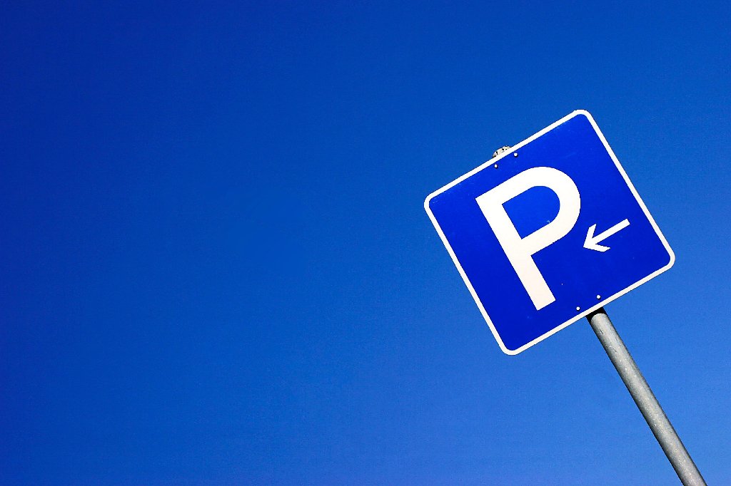 Die Nutzung des Aldi-Parkplatz wird nun elektronisch überwacht. (Symbolfoto)