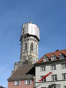Einen stattlichen Zuschuss gibt es von der Stiftung Denkmalschutz für die Sanierung des gotischen Turms.                  Foto: Holweger Foto: Schwarzwälder-Bote
