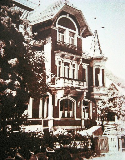 Die Villa Baur in Wolfach war lange der Sitz des Postamts.  Archivfoto: Selter Foto: Schwarzwälder-Bote