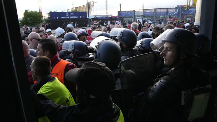 Uefa lässt Chaos von Paris extern untersuchen
