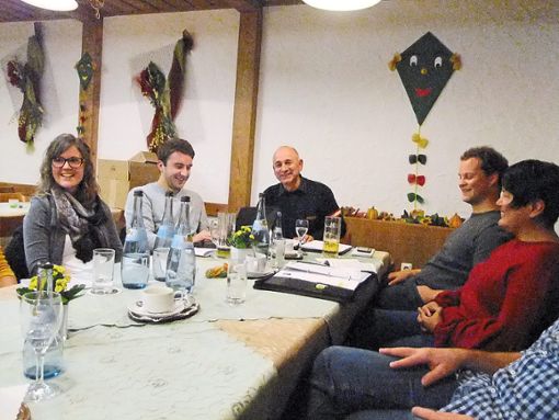 Die Vorstandsmitglieder des Seedorfer Skiclubs werden in der Hauptversammlung bestätigt.  Foto: Merz Foto: Schwarzwälder Bote