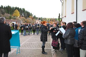 Eine  Gedenkfeier  zum  Volkstrauertag fand gestern in Fischbach statt. Foto: Bantle Foto: Schwarzwälder-Bote