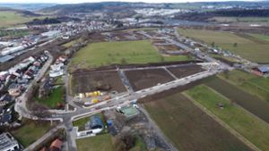 Die Drohnenaufnahme zeigt den Fortschritt im Neubaugebiet Killberg IV. Die Erschließungsmaßnahmen zum ersten Bauabschnitt sind auf der Zielgeraden. Foto: Stumpp