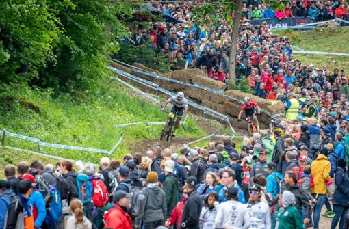 Ein absoluter Publikumsmagnet: der UCI Mountainbike Weltcup 2022 in Albstadt.  Foto: Küstenbrück