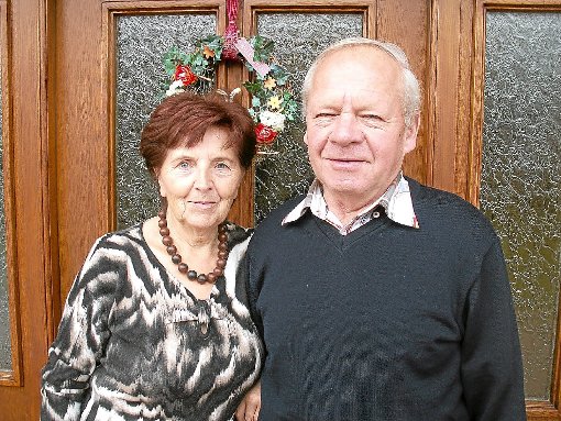 Seit 50 Jahren sind Emmi und Hermann Ritter aus Hubertshofen ein Ehepaar. Foto: Matuschke Foto: Schwarzwälder-Bote