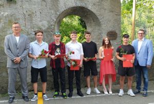 In kleinem Rahmen feierten die Schüler des Abschlussjahrgangs ihren Abschied von der Ivo-Frueth-Schule in Oberndorf.Foto: Rückert Foto: Schwarzwälder Bote